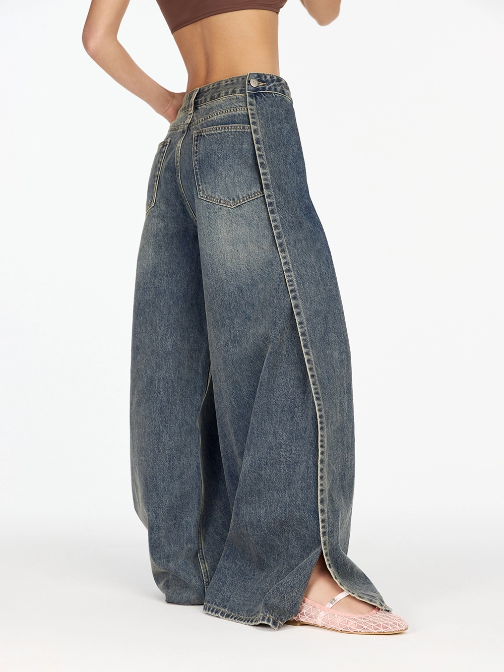 картинка джинсы на запах с разрезом от магазина truered.ru (ex-SOLO·U)