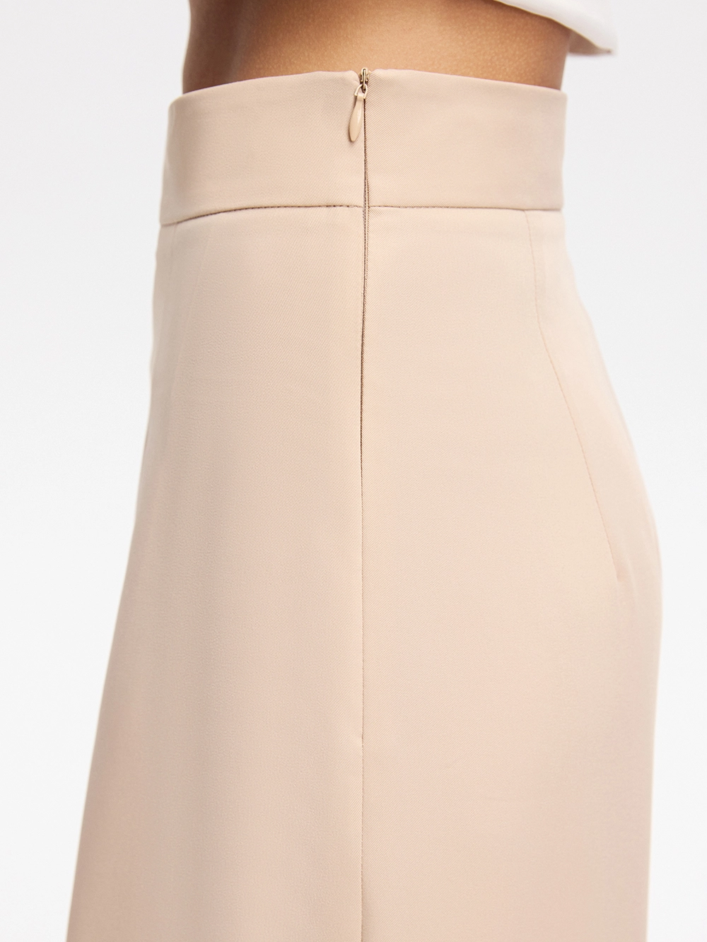 картинка брюки-палаццо со встречной складкой от магазина truered.ru (ex-SOLO·U)