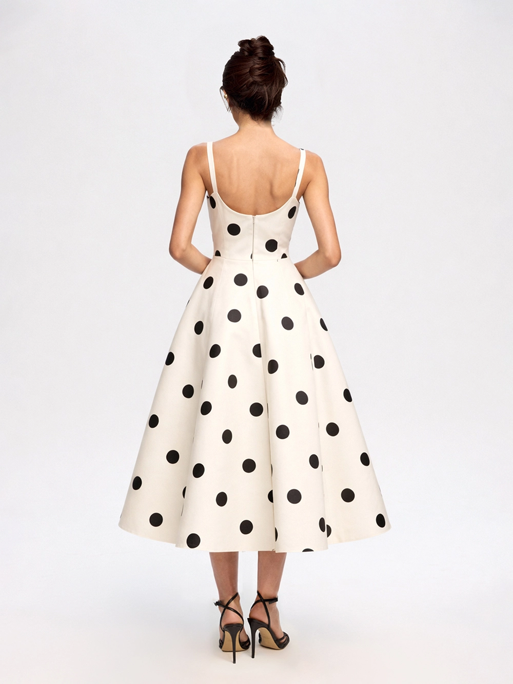 картинка платье от магазина truered.ru (ex-SOLO·U)