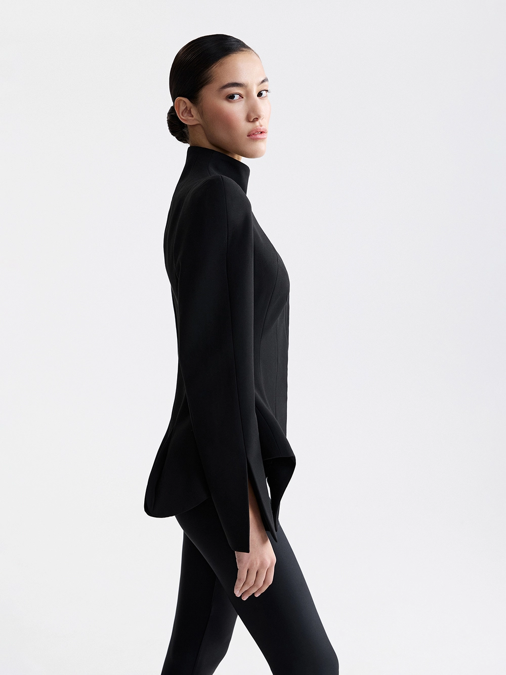 картинка жакет от магазина truered.ru (ex-SOLO·U)