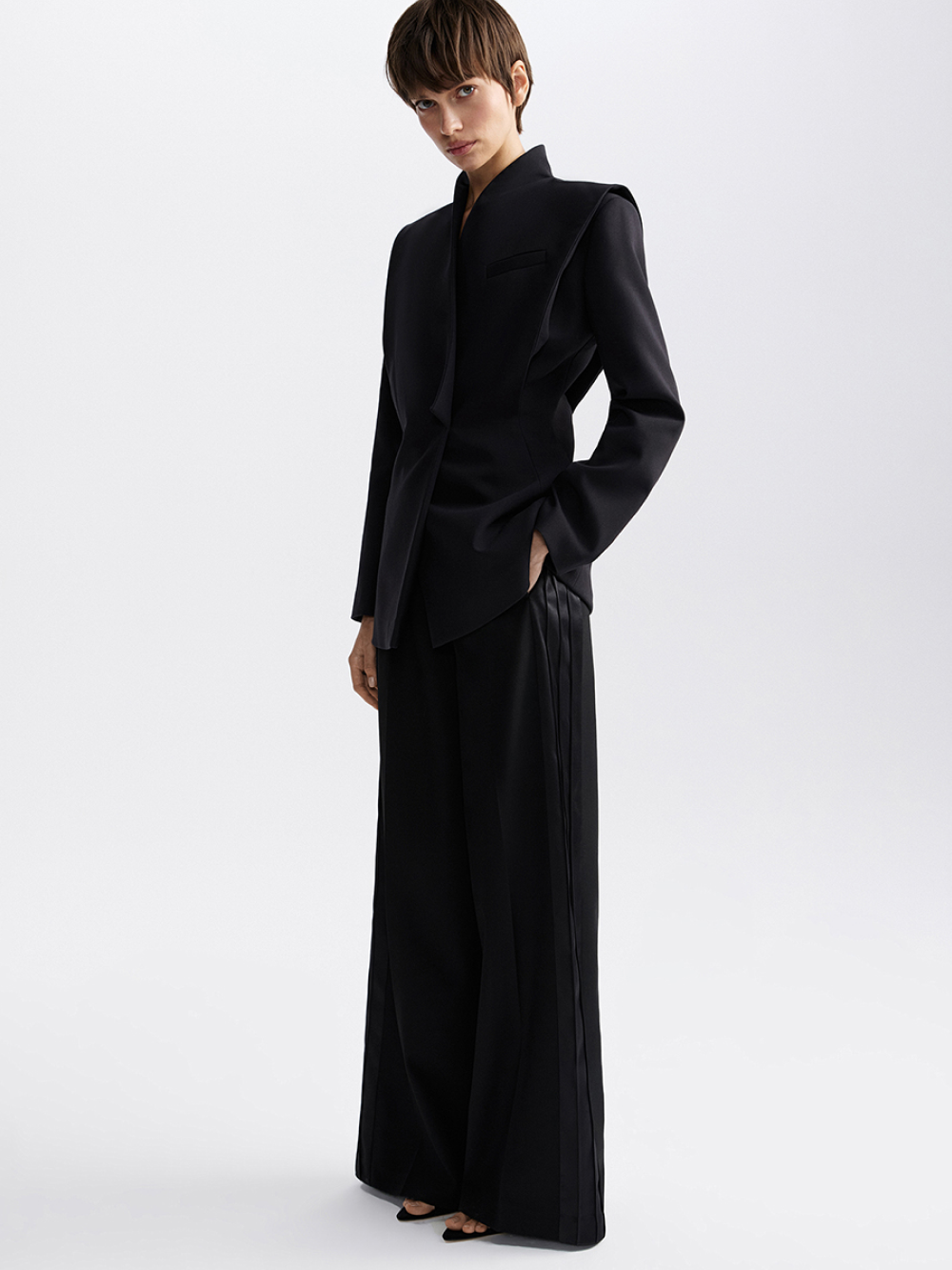 картинка брюки  от магазина truered.ru (ex-SOLO·U)