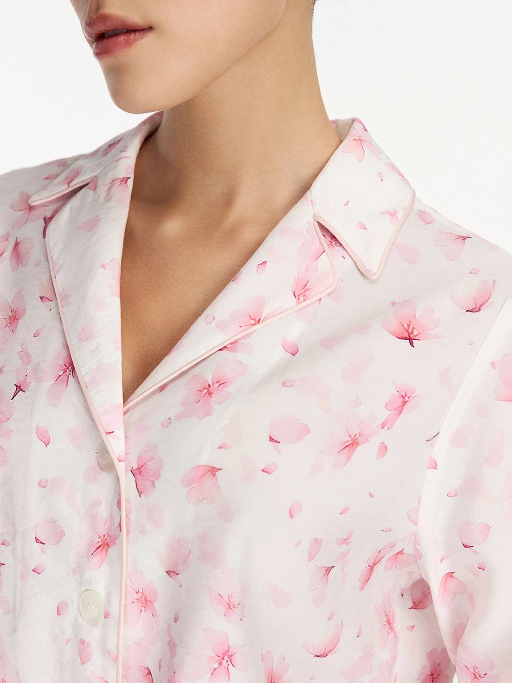 картинка рубашка из вискозного шёлка с кантом  от магазина truered.ru (ex-SOLO·U)