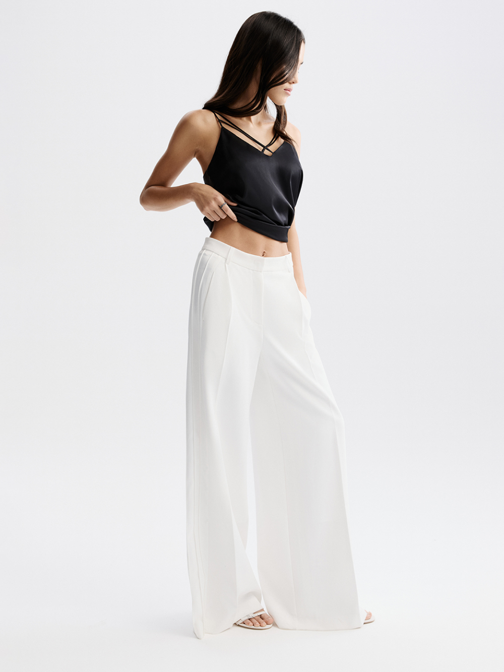 картинка брюки  от магазина truered.ru (ex-SOLO·U)