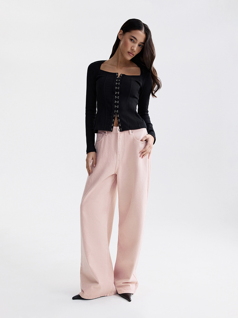 картинка джинсы от магазина truered.ru (ex-SOLO·U)