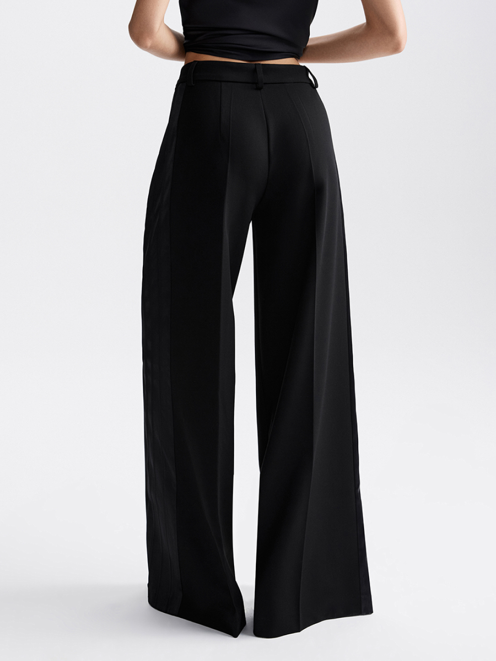 картинка брюки  от магазина truered.ru (ex-SOLO·U)