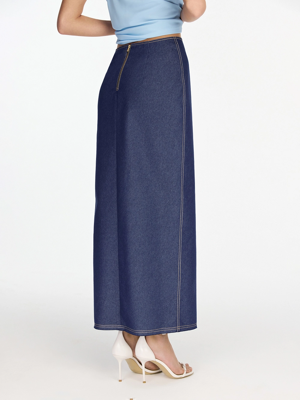 картинка юбка из денима со съёмным цветком от магазина truered.ru (ex-SOLO·U)