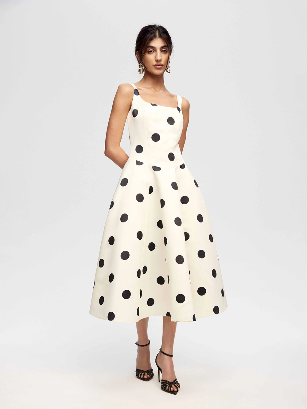 картинка платье от магазина truered.ru (ex-SOLO·U)