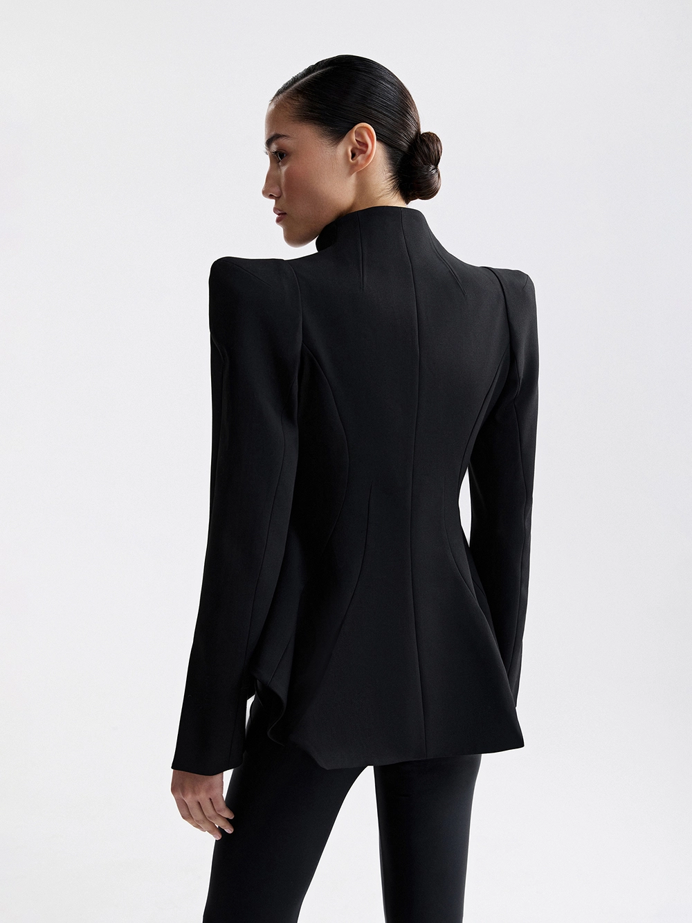 картинка жакет от магазина truered.ru (ex-SOLO·U)